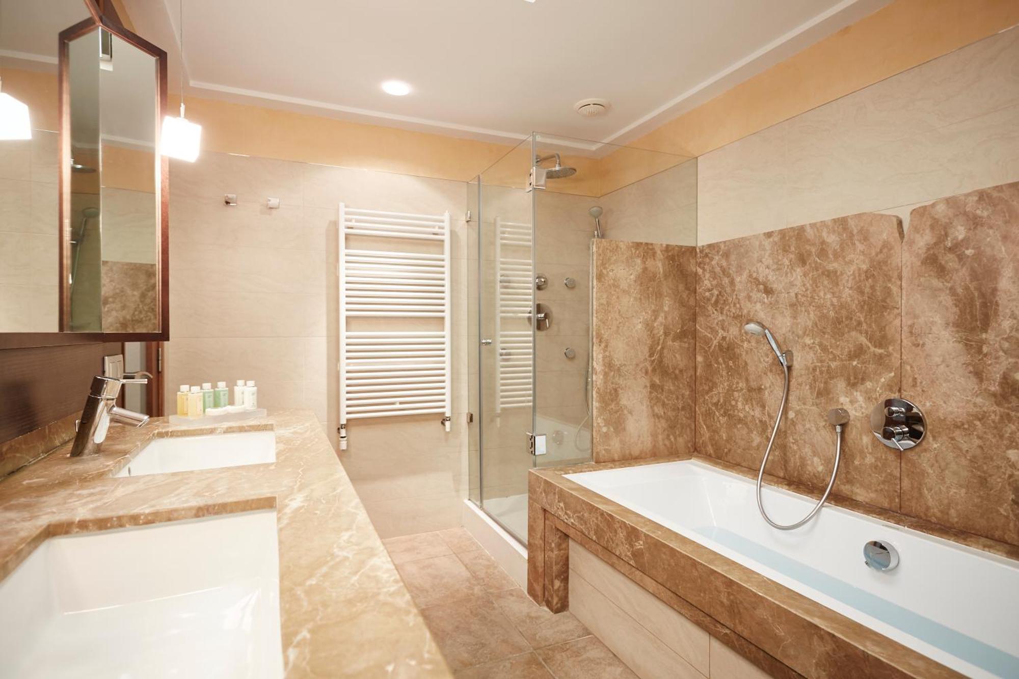 Junior Suite Sea View Spa Access