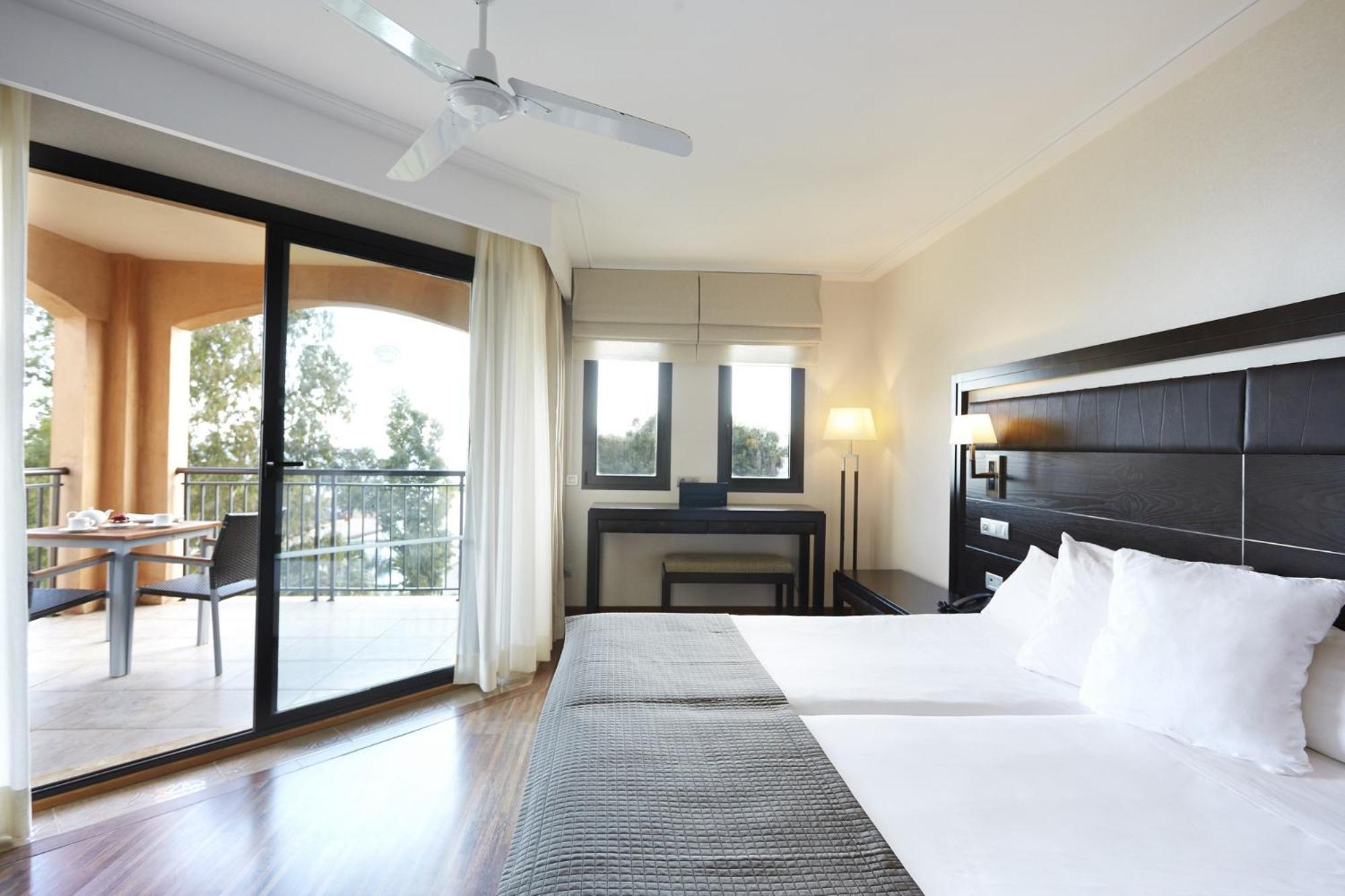 Deluxe Double Room Spa Access