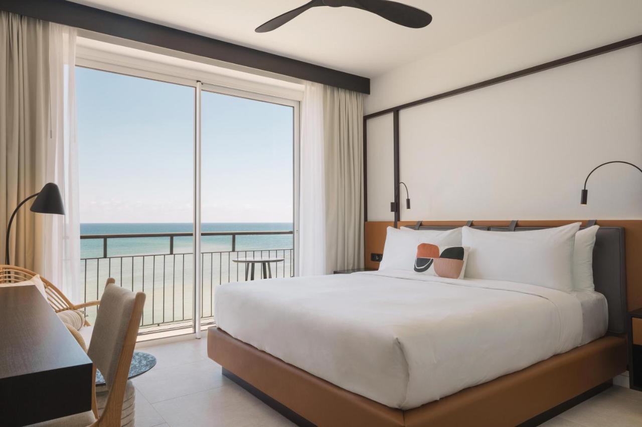 Deluxe King Room with Sea View,1388009318:JPEG