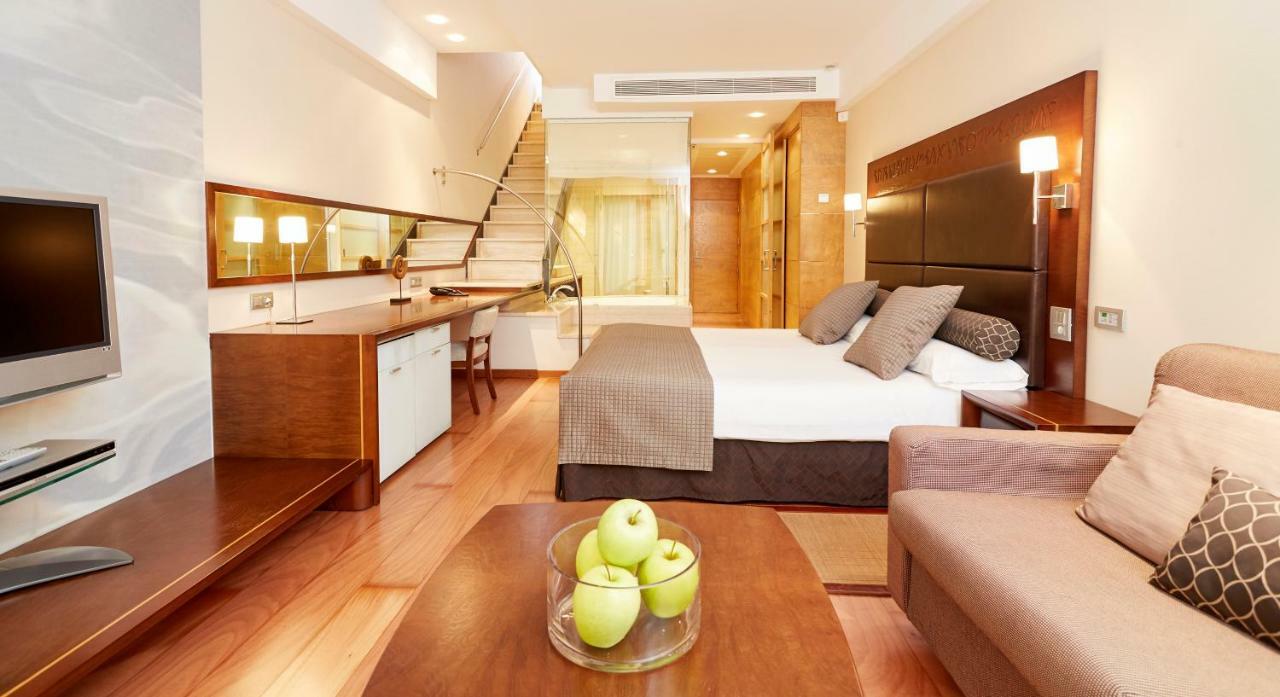 Suite Prestige Spa Access,670189611:JPEG