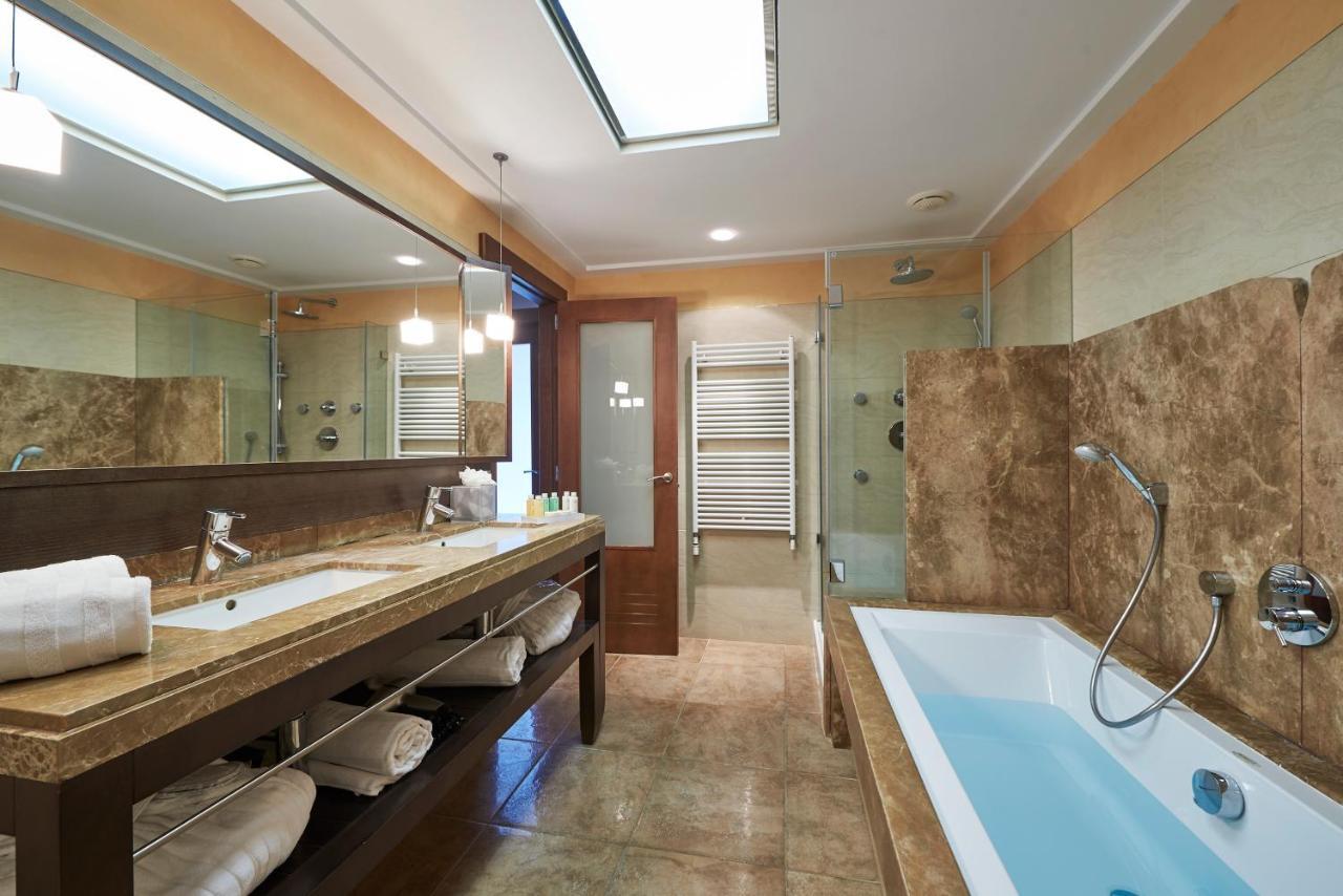 Junior Suite Spa Access,1272509881:JPEG